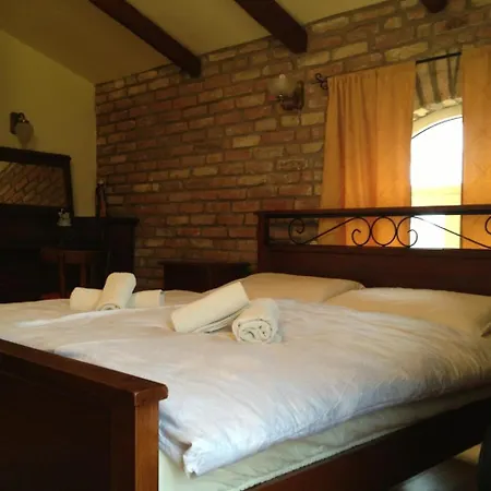 Lucija With Pool And Tennis Court Near Vila *