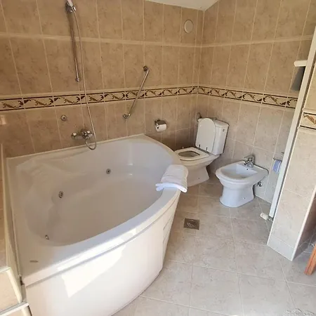 Vila Lucija With Pool And Tennis Court Near *